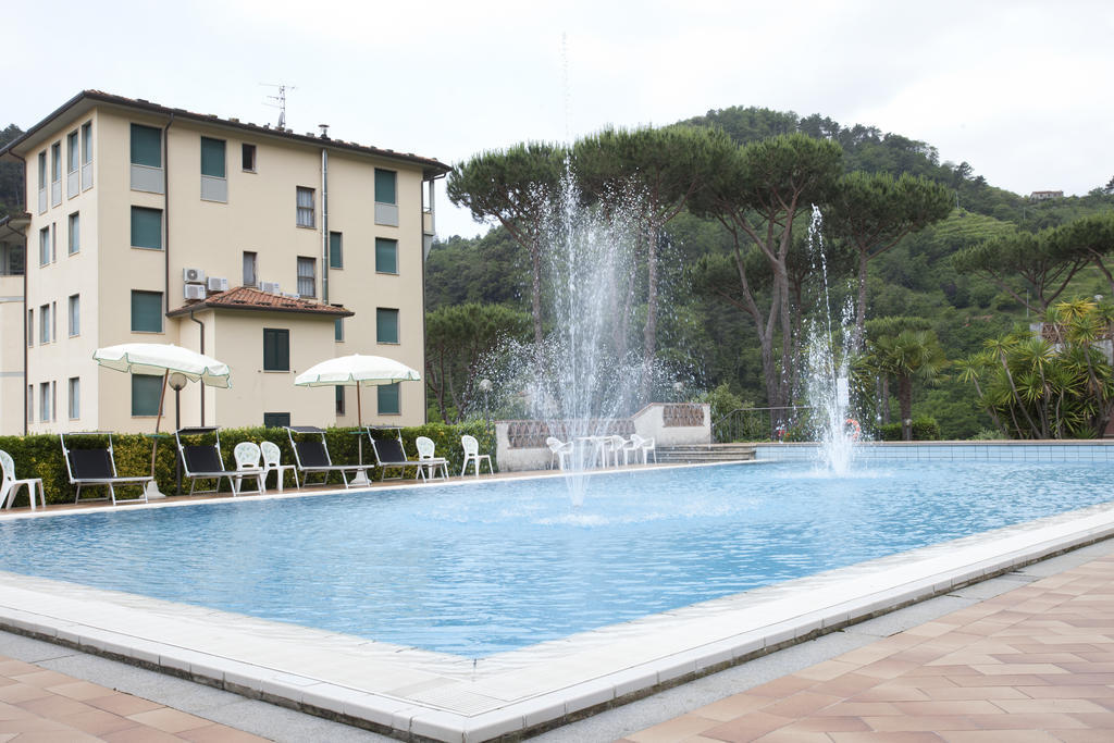 Hotel Grappolo D'Oro Pietrasanta Exterior foto