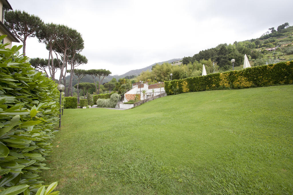 Hotel Grappolo D'Oro Pietrasanta Exterior foto