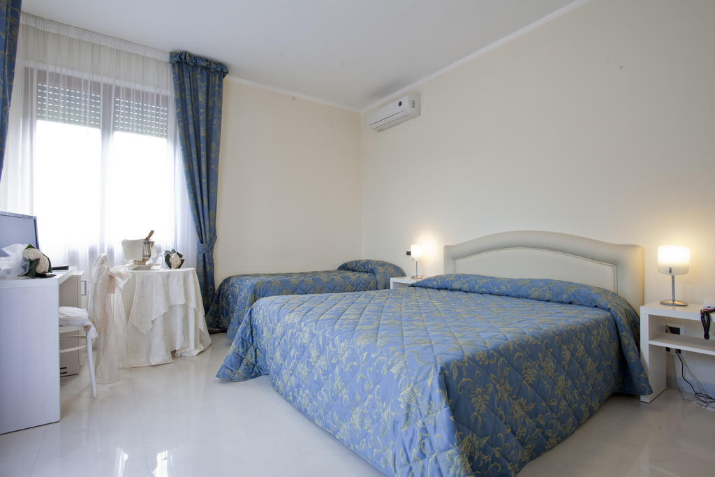 Hotel Grappolo D'Oro Pietrasanta Exterior foto